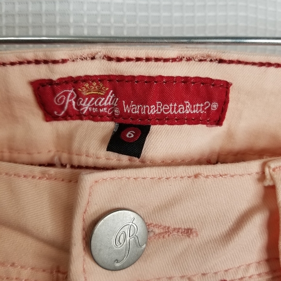 NWOT Royalty for Me 🍑WAnna Better Butt Jeans - Picture 2 of 11